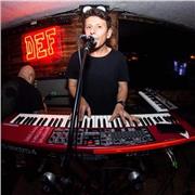 Clases de piano, distintos géneros, armonía y producción musical