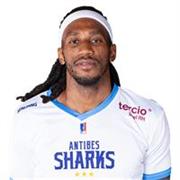  A Basketteur professionnel à antibes prêt à enseigner 