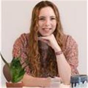 I am a kind and friendly teacher who teaches English to children of all ages.