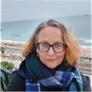 Profesora de ingles nativa (escocesa) da clases a todos los niveles y edades. 30 años de experiencia
