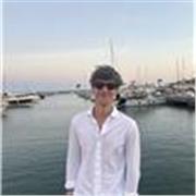 Estudiante de Economía con experiencia en el programa IB y excelentes resultados. Ofrezco clases personalizadas de Economía (nivel