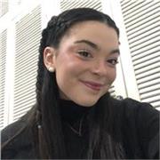 Estudiante de Educación en inglés con certificado de Cambridge C1