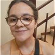Graduada en Física da clases particulares de matemáticas y física a alumnado de ESO y Bachiller