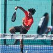 Soy un profesor de pádel con 2 años de experiencia