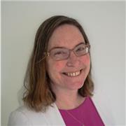 Solicitor with 15 years PQE in commercial law and fellow of the Chartered Governance institute