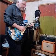 Clases de guitarra y canto online y a domicilio ..niños jovenes y a dultos..todos los niveles