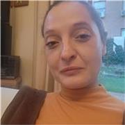 Profesora de lengua castellana y literatura apto para todas las edades. 