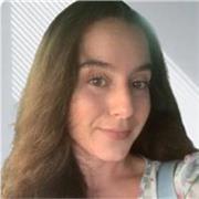 ¡Aprende inglés de manera divertida y efectiva con una profesora empática!
