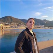 Diplomato in informatica, offro ripetizioni di italiano, inglese, storia ed informatica a ragazzi di scuola elementare e media