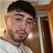 Soy Psicólogo, mi experiencia dando clase a alumnos y conocimientos en psicología y educación me son útiles para dar clase en cualquier asignatura, aunque tengo especial experiencia dando clase de Lengua y Literatura.