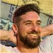 Corso accelerato di scrittura testi rap / trap, freestyle (improvvisazione) e live performance.