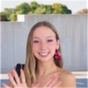 Estudiante universitaria para apoyo escolar en cualquier materia a estudiantes de ESO, bachiller o primaria