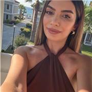 „Deutsch-/Türkischlehrerin, tätig an einer universitätsgebundenen Bildungseinrichtung“