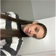 Maestra de refuerzo para primaria y secundaria en Sevilla con 4 años de experiencia. 