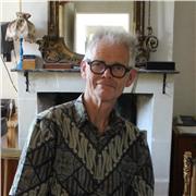 Professeur de composition, piano classique et jazz, ethnomusicologie. Diplôme PEA, doctorat Université de Londres