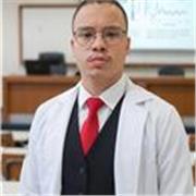 Professor de português para alunos de primeira a quinta série. E Bacharel em Artes Visuais