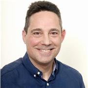 Profesor paciente y práctico. Enseño informática básica, desarrollo web, ofimática y más, adaptado a tu nivel