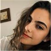 Sou graduanda em Letras, com formação voltada para o ensino de Língua Portuguesa e Literatura