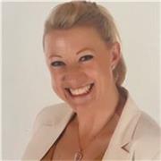 Experienced Online and one-on-one English Tutor with a Diverse Background in Education,
Coaching, Marketing and Customer Service.

