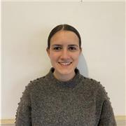 Estudiante de Universidad, tengo 18 años y ganas de ayudar a niños/as que cursen primaria.