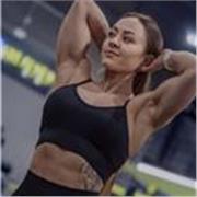 Entrenadora especializada en musculación y fitness, asesoramiento nutricional, tu guía para mejorar tu salud y tu rendimiento.