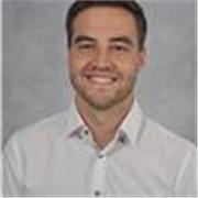 Profesor titulado en Educación primaria y Educación Física que imparte clases online y presencial.