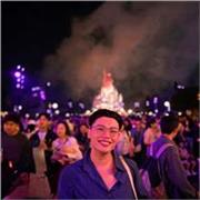 I'm an extroverted person, and teaching is my passion. I welcome all kinds of students who want to improve their English skills.