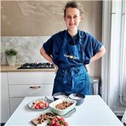 Créatrice culinaire depuis plus de 10 ans, je vous accompagne pour mieux manger au quotidien et surtout vous amuser en cuisinant !