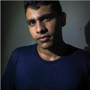 Profesor de matemáticas, física y lenguaje imparte clases de español a extranjeros y colombianos de todos los niveles académicos. (Niños y adultos)