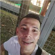 Profesor de español con conocimientos en diferentes tipos de dialectos de la lengua española