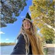 Profesora de inglés online. Imparto clases a alumnxs de todas las edades, nivel principiante hasta el B1. Clases motivadoras para despertar el interés por seguir aprendiendo por nuestra cuenta :)
