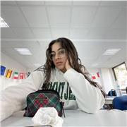 Erfahrene und zertifizierte Englischlehrerin