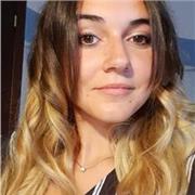 Sono una studentessa esperta nelle materie scientifiche e nell'inglese