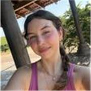 Sou nutricionista, então em 1 hora vamos ter um atendimento nutricional enquanto conversamos em português