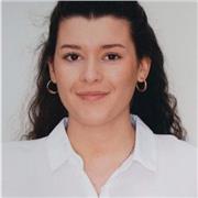 Seño paciente y creativa con experiencia en clases particulares dirigidas a primaria.