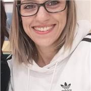 Sono Laureata in scienze dell'educazione, ho un diploma in lingue e mi piacerebbe intraprendere questa professione