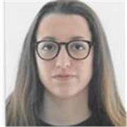 Studentessa al terzo anno di economia offre lezioni e aiuto compiti