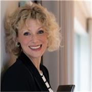 Formerly a board director with 25 years corporate experience, I help individuals transition from manager to leader. 