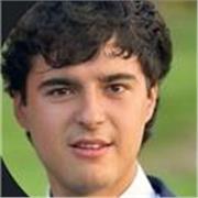 Me defino como un chico al que le gusta enseñar y ayudar a los demás a aprender. Daría clases a niños y jóvenes desde los 6 hasta 