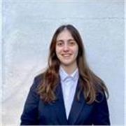 ragazza di 18 anni, estroversa e ambiziosa disposta a ripetizioni in inglese