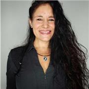 Friendly native Spanish speaker focused on supportive and engaging learning.