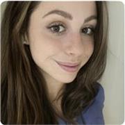 Dottoressa in Neurobiologia impartisce lezioni di Biologia e Chimica per studenti di liceo e istituti tecnici professionali