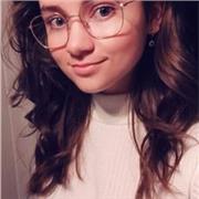 Actuellement étudiante en médecine, je souhaite aider en apportant mes connaissances et ma pédagogie