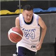 Profesor de Educación Física y entrenador de Baloncesto