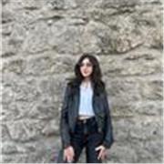 Laureata in scienze della comunicazione, con esperienza pregressa come tutor universitaria. Dà ripetizioni online.