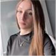Profesora de Lengua Castellana y Literatura, con ganas de enseñar, reforzar y ayudar a cualquier alumno/a