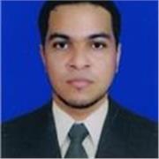 Profesor de ayuda con los deberes en el área de matemáticas