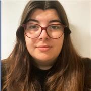 Me llamo Noelia Crespo y soy estudiante del master bienestar social e intervención familiar. 
Me apasiona ayudar a otros a aprende