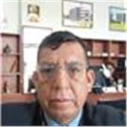 Se da clases de comunicación y matemáticas para niños