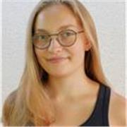 cours d'anglais interractif par une étudiante en L1 d'économie internationale